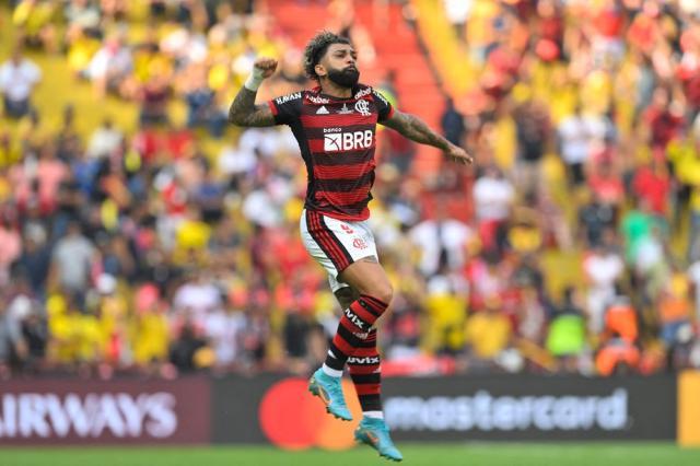 1667108132952041281.jpg 101002420-flamengos-brazilian-forward-gabriel-barbosa-celebrates-after-scoring-a-goal-during-th-1-.jpg